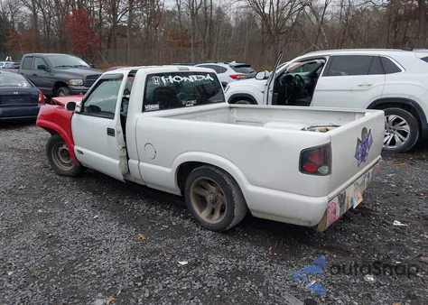 2000 Chevrolet S-10 from USA, damaged, VIN 1GCCS1452YK290678